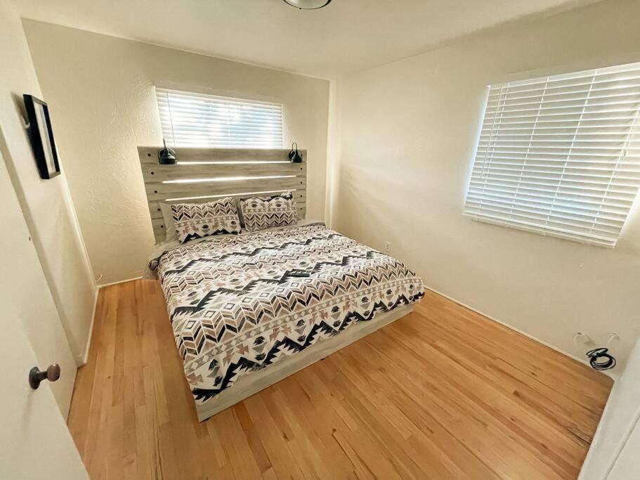 Pet Friendly! Private Casita In Nob Hill Villa Albuquerque Bagian luar foto