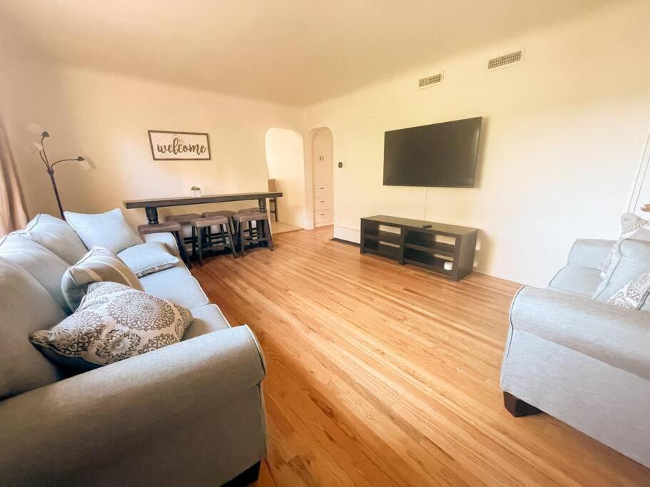 Pet Friendly! Private Casita In Nob Hill Villa Albuquerque Bagian luar foto